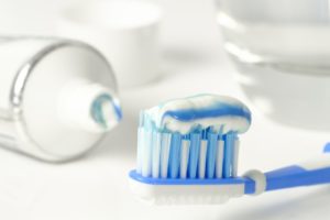 A fluoridmentes fogápolás előnye és fluormentes fogkrém rendelés